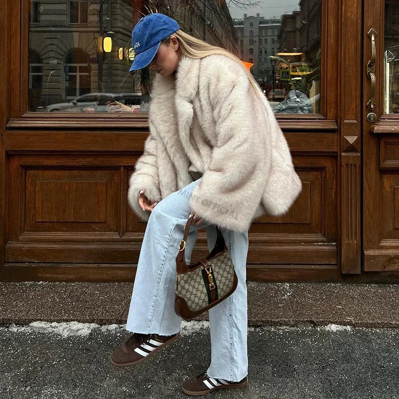2026 Winter Oversized Gradient Fur Coat Thick Warm Outerwear Fluffy Faux Fox Fur Jacket