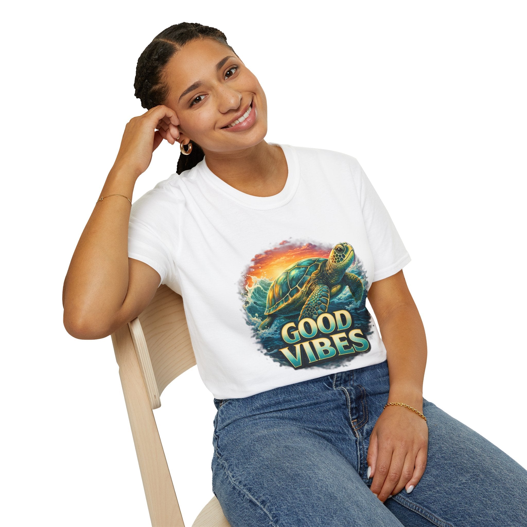 Sea Turtle 'Good Vibes' T-Shirt — Coastal Summer Surf Tee
