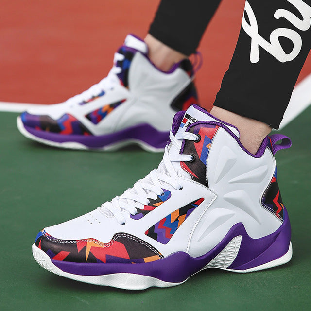 Men's sports shoes