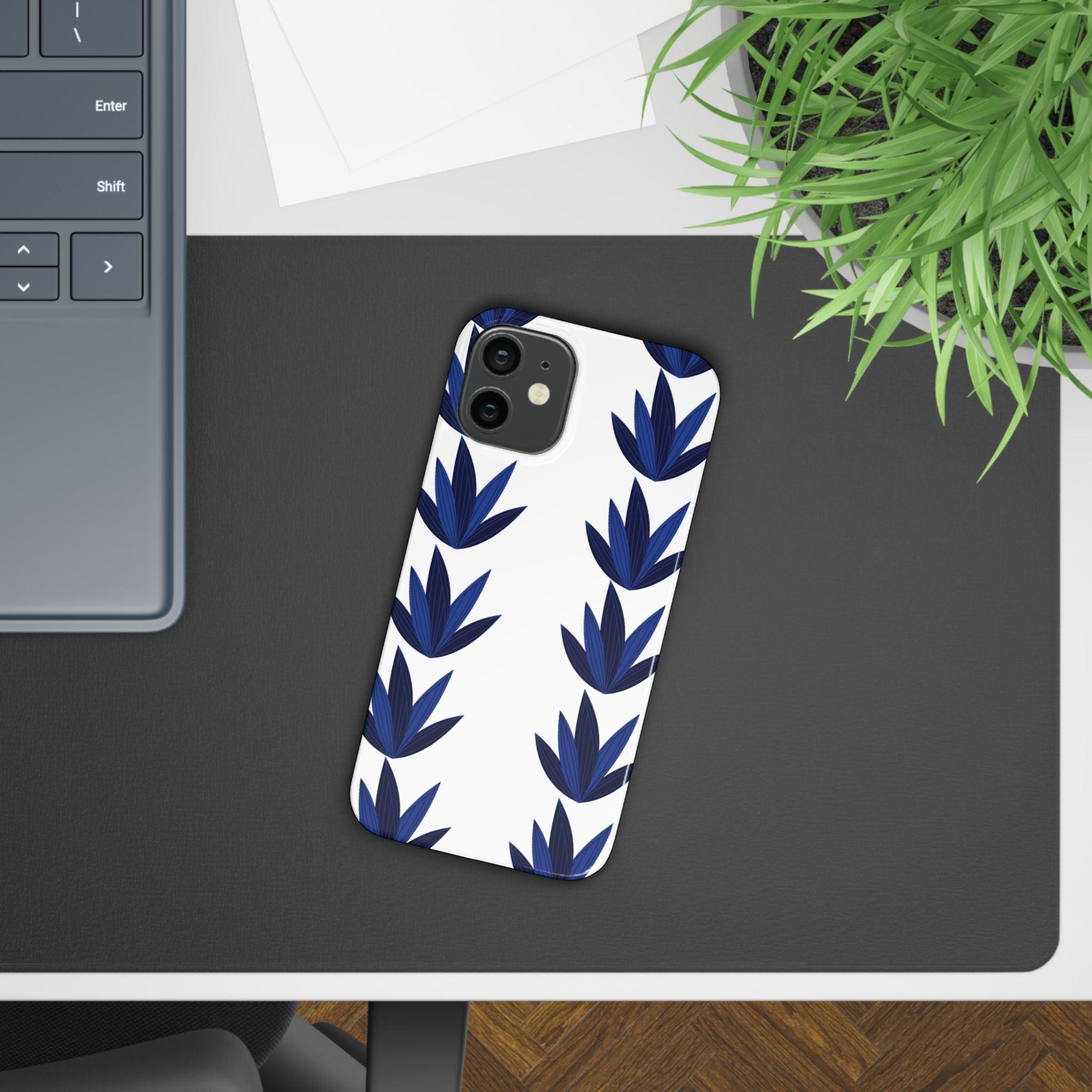 Leafy Serenity Phone Case – Embrace Nature’s Calm