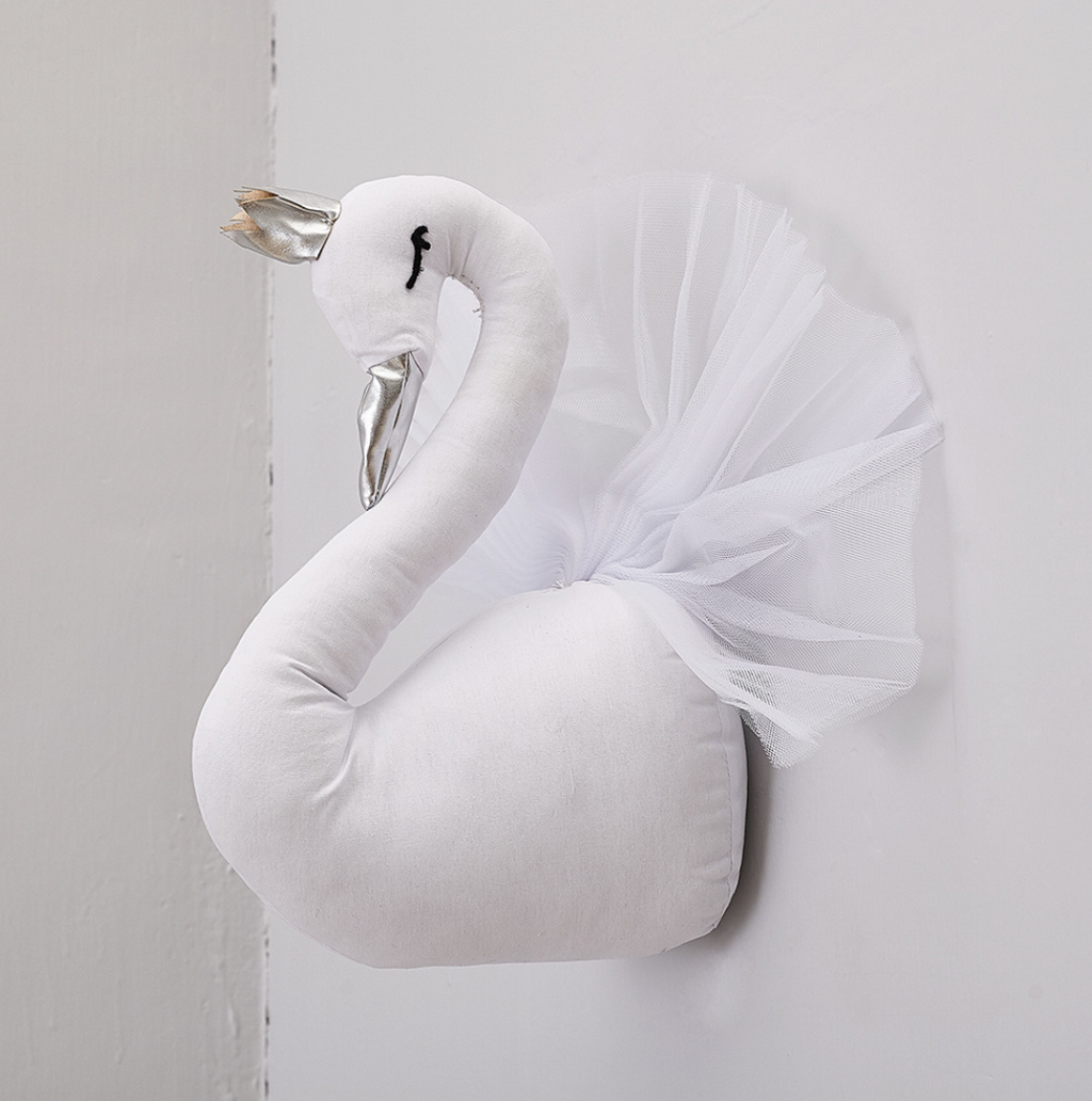 Crown swan animal head wall hanging