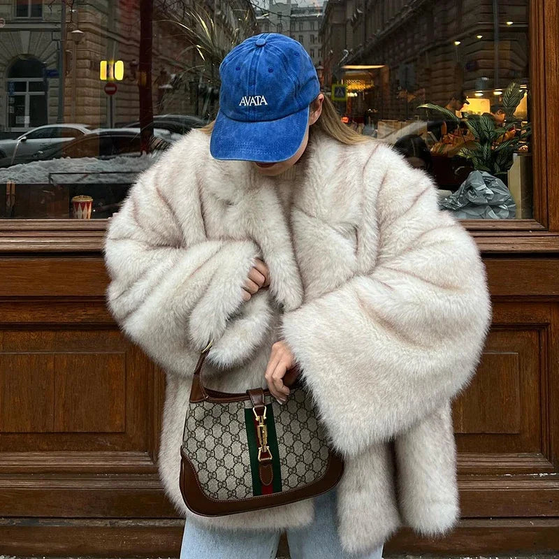 2026 Winter Oversized Gradient Fur Coat Thick Warm Outerwear Fluffy Faux Fox Fur Jacket
