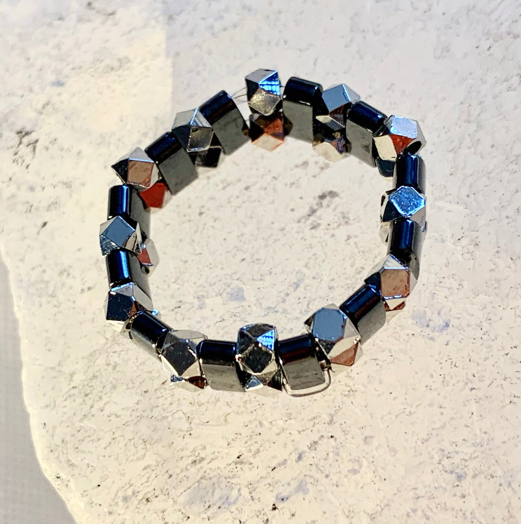 Spiky Handmade Black and Silver Hematite Expandable Ring Size 6-7