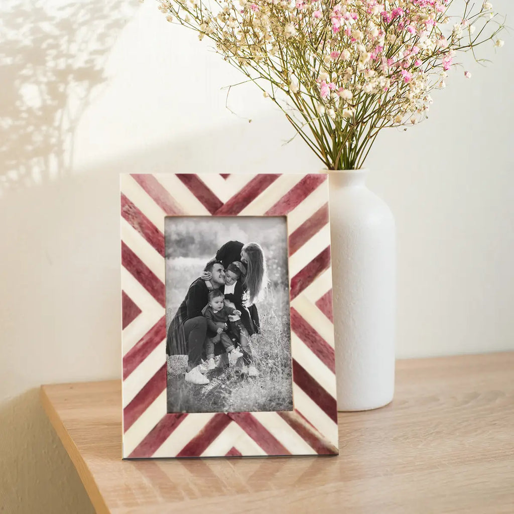 Picture Frame Stylish Chevron Pattern Bone Inlay Purple – 4x4 , 4x6