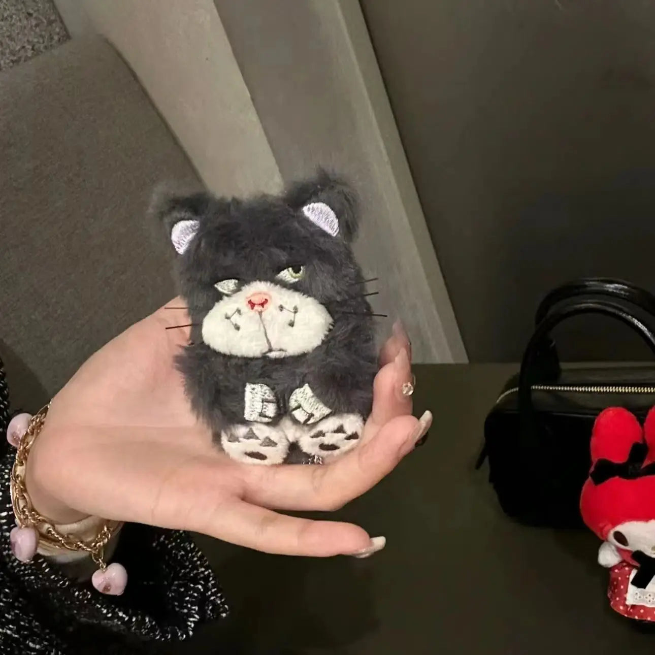 Cartoon Cute Furry Bearded Cat Silicone Earphone Case For Airpods 4 3 2 1 Cartoo n Wireless Headphones Cover Soft Plush