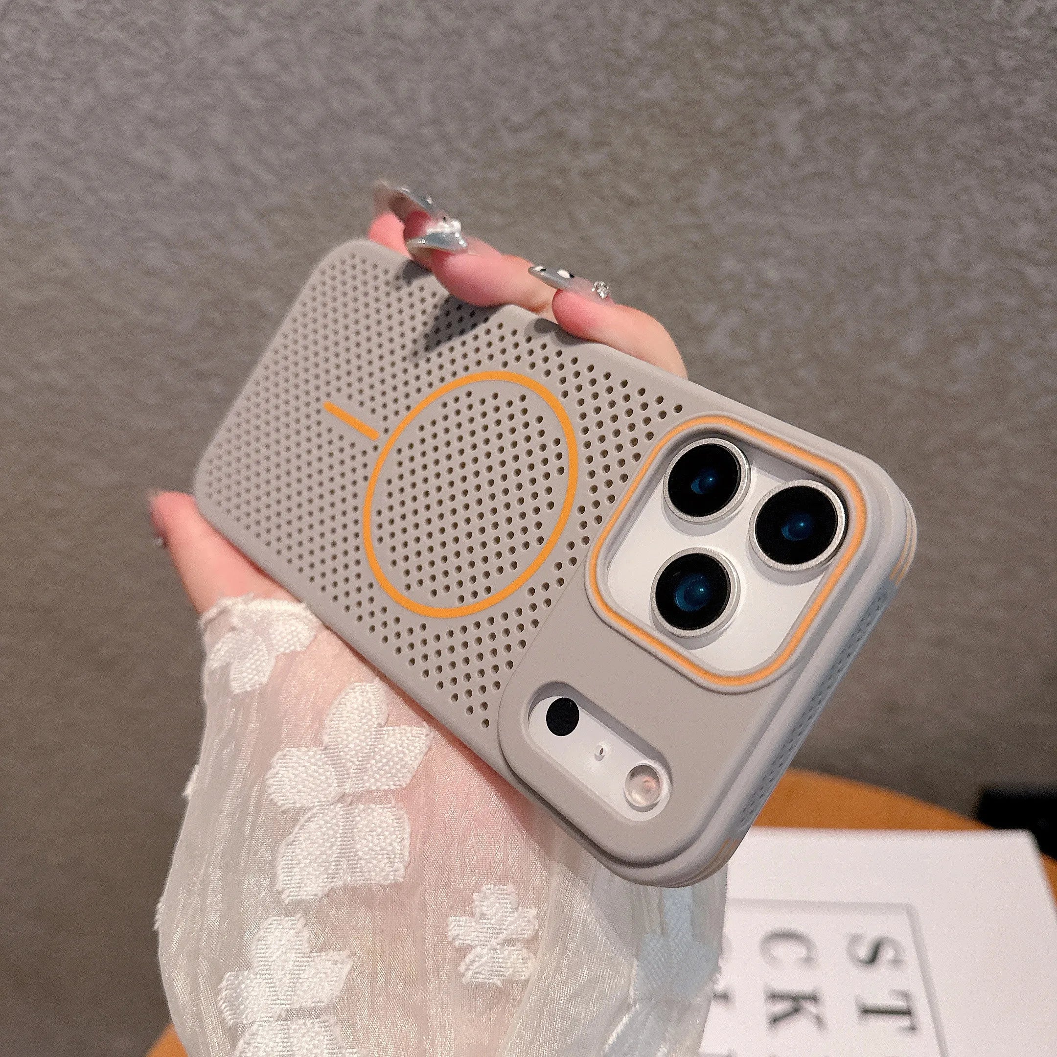 Colorful Cooling Heat Dissipation Phone Case For iPhone 17 Pro 17 16 15 14 13 12 11 Pro Max Plus Breathable Magnetic Back Cover