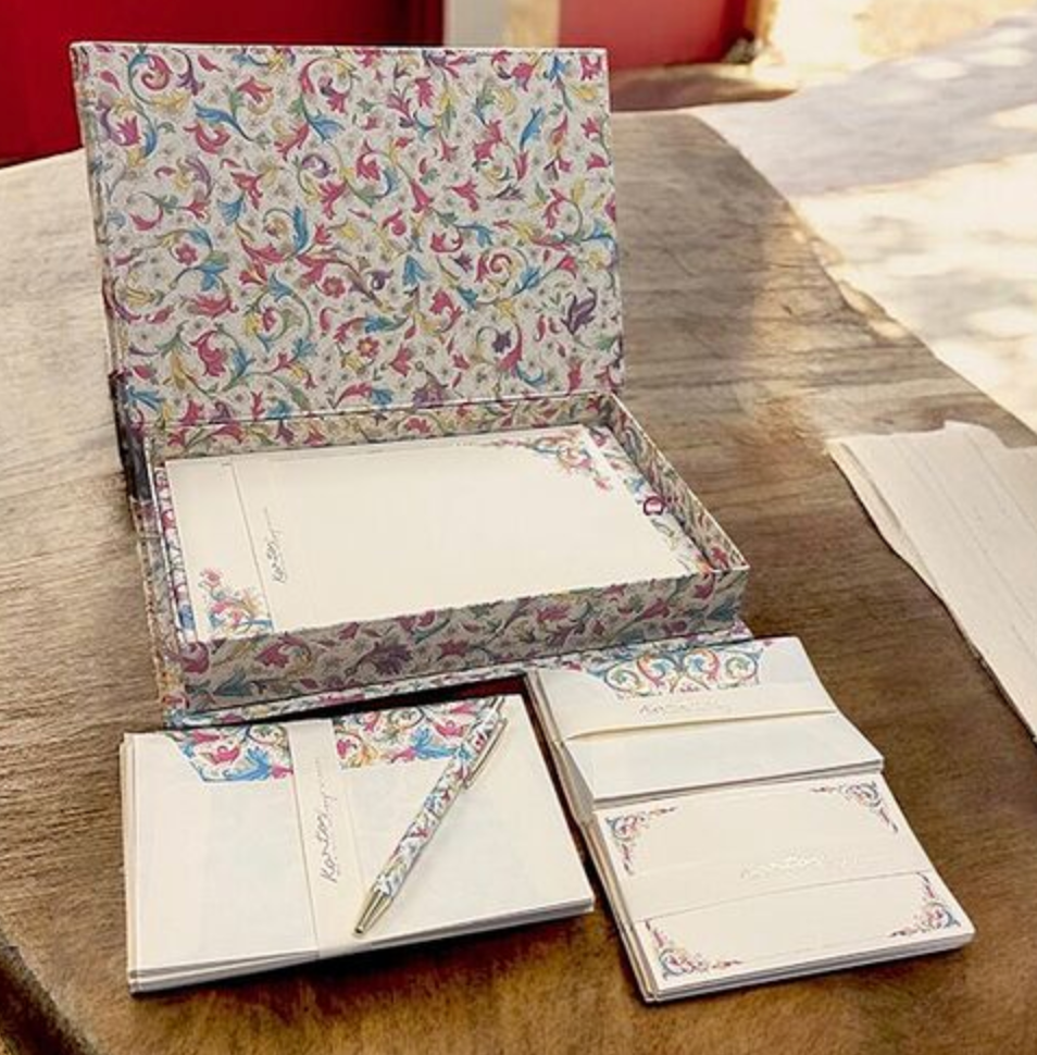 Italian Stationery Box Set from Florence Includes Pen - Medici Style