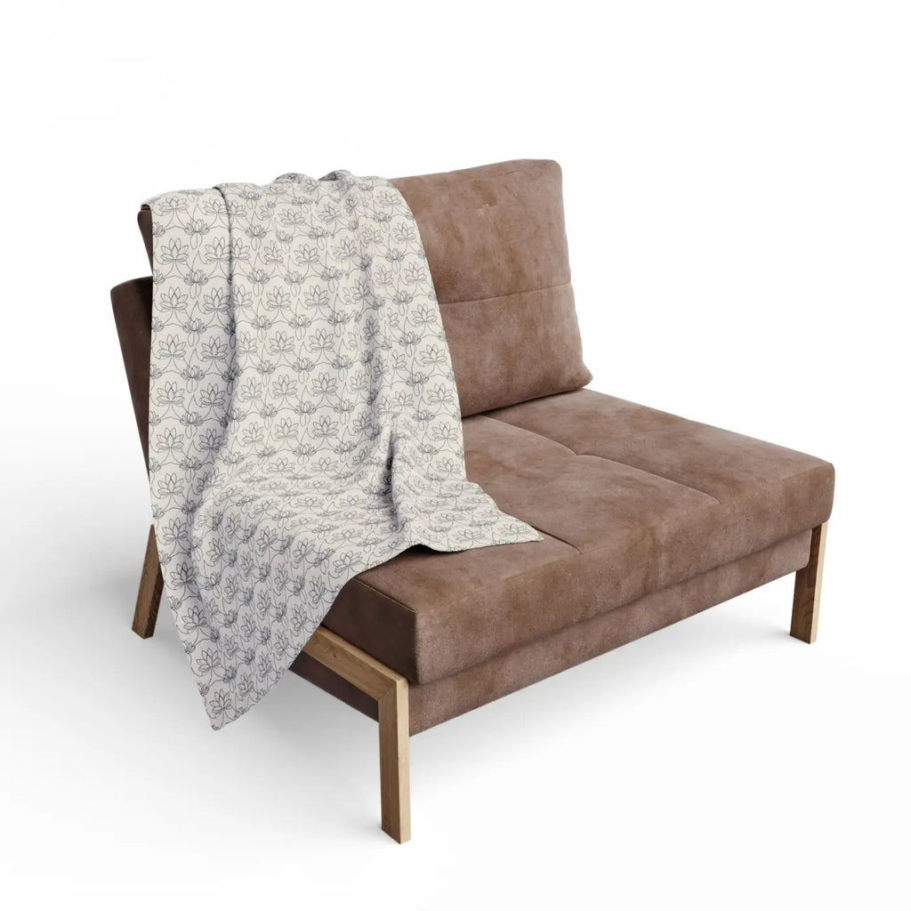 Arctic Fleece Blanket - Cozy Lotus Pattern Winter Warmth - DipaliZ