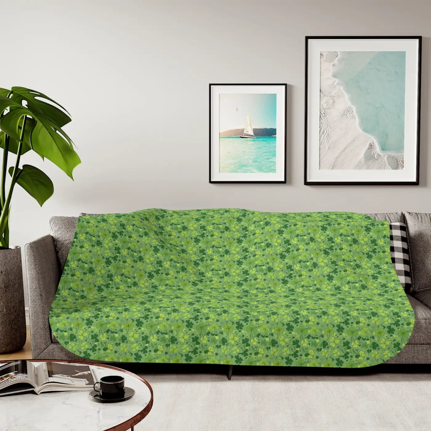 Cozy Leaf Sherpa Blanket - Ultra Soft Polyester - DipaliZ