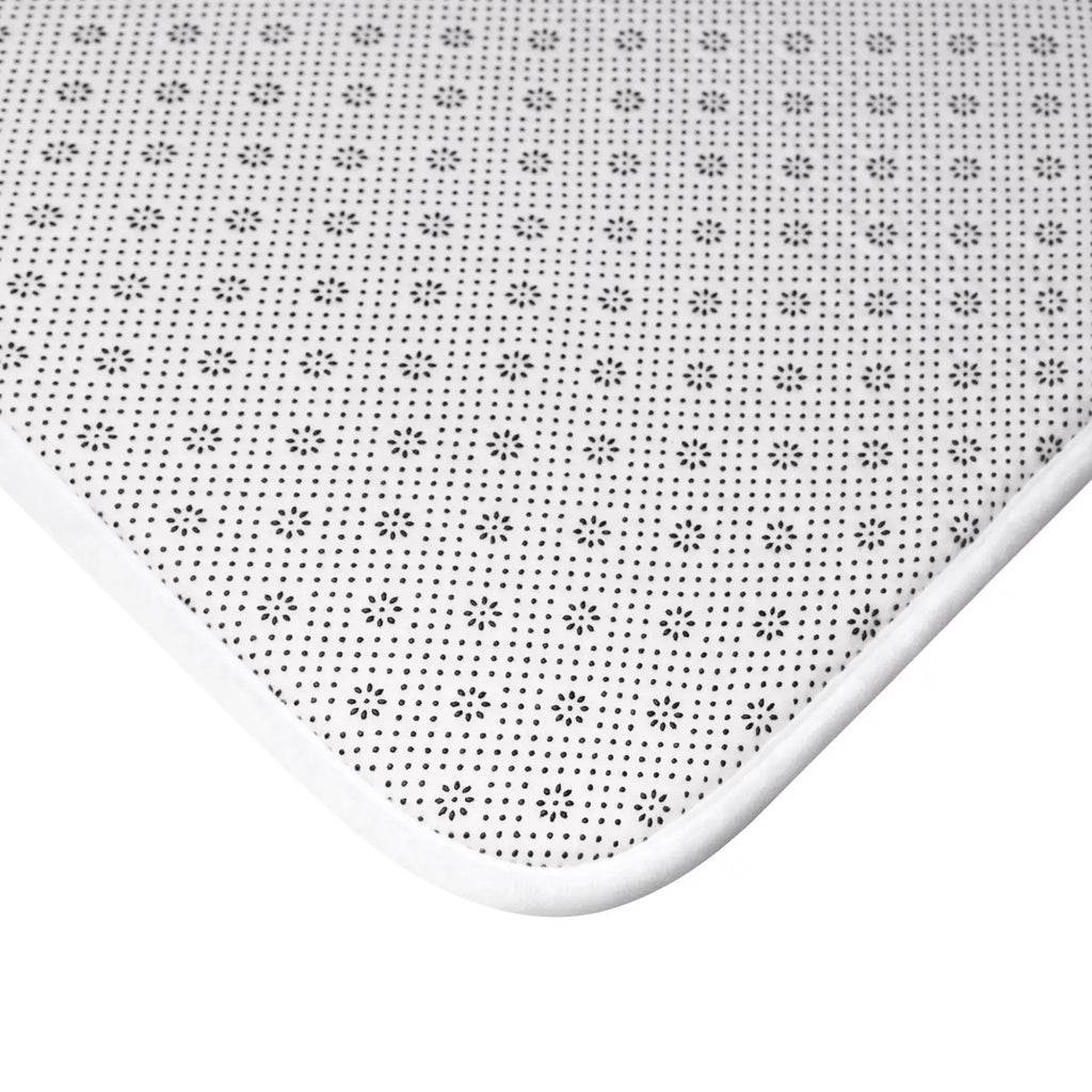 Fall Foliage Bath Mat - Cozy Seasonal Comfort - DipaliZ