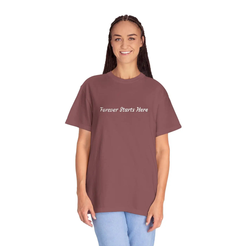 Embroidered Minimalist Graphic Tee - Everyday Style - DipaliZ