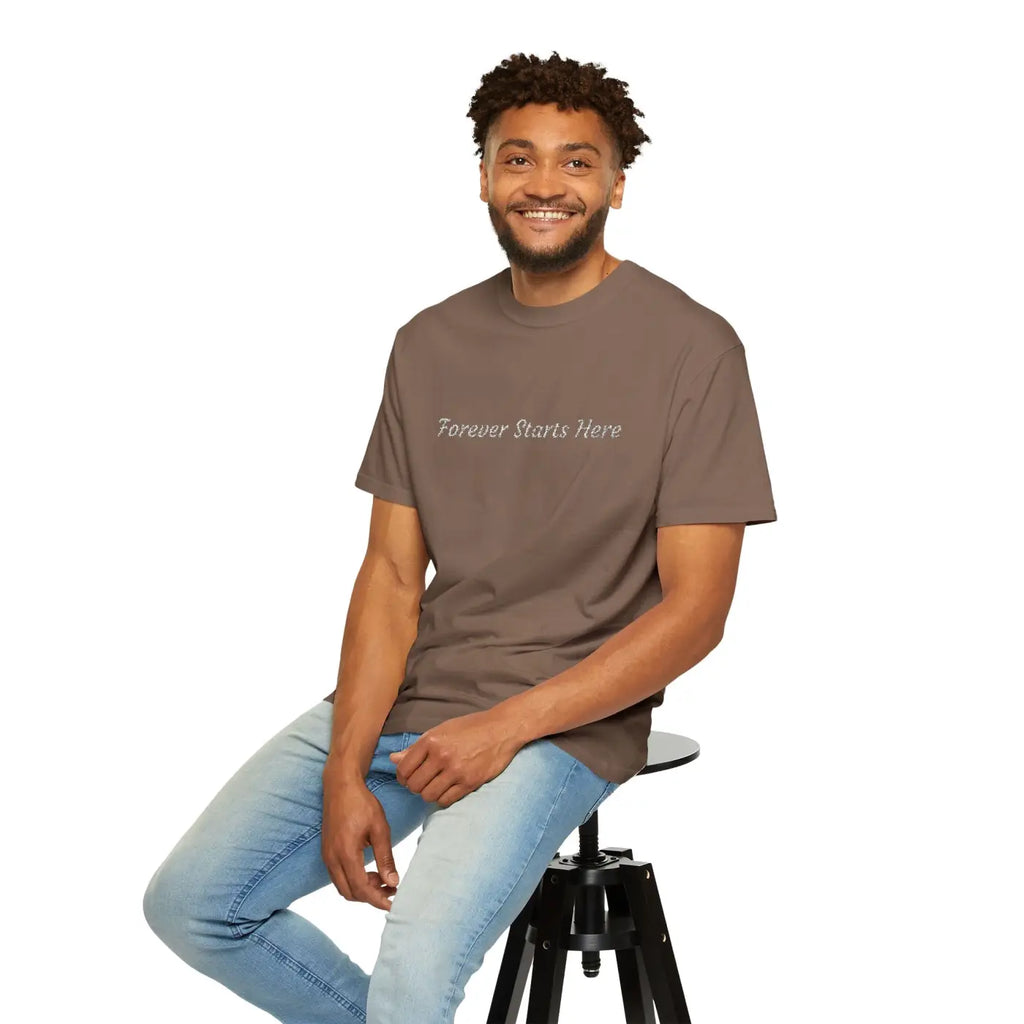 Embroidered Minimalist Graphic Tee - Everyday Style - DipaliZ