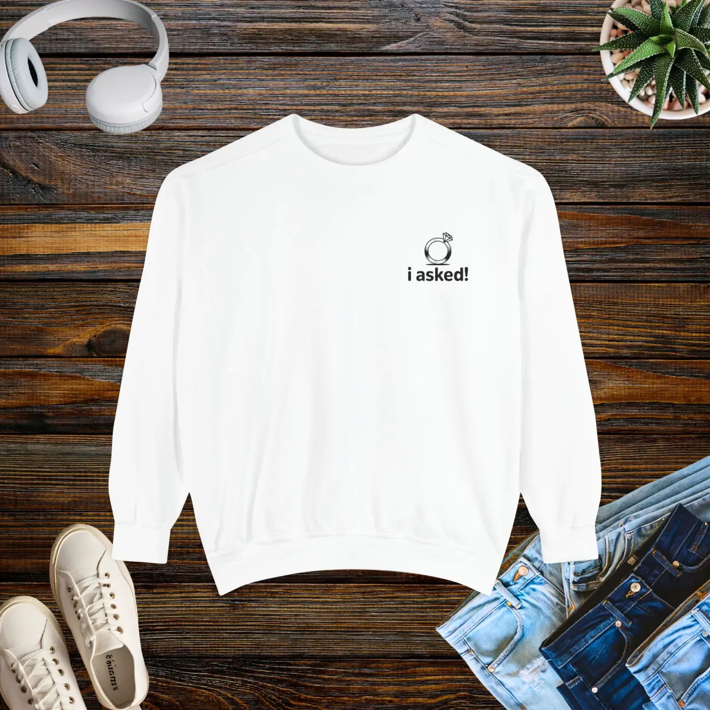 Garment-Dyed Sweatshirt - Cozy Casual Wear Essential - DipaliZ