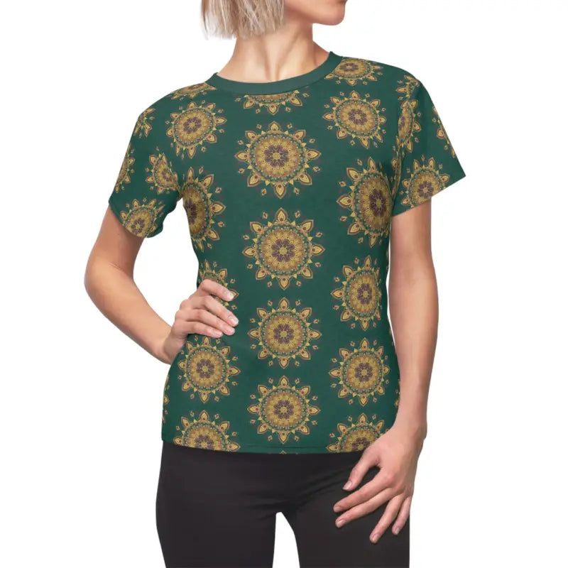Geometrical Glow T-Shirt - Timeless Green Tee Comfort - DipaliZ