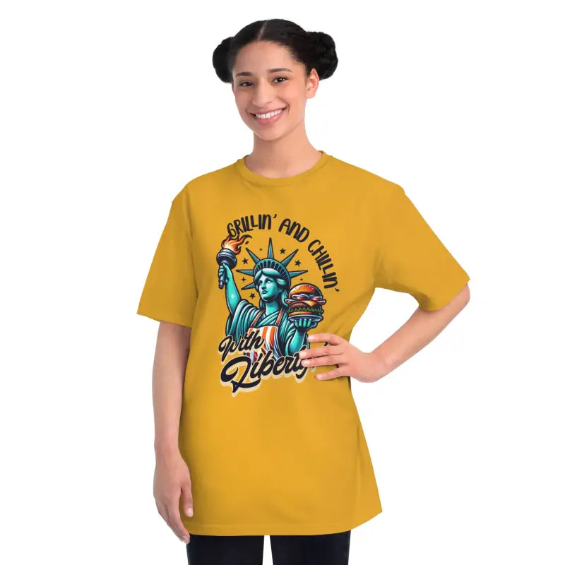 Liberty Statue Tee - Iconic Freedom Design - DipaliZ