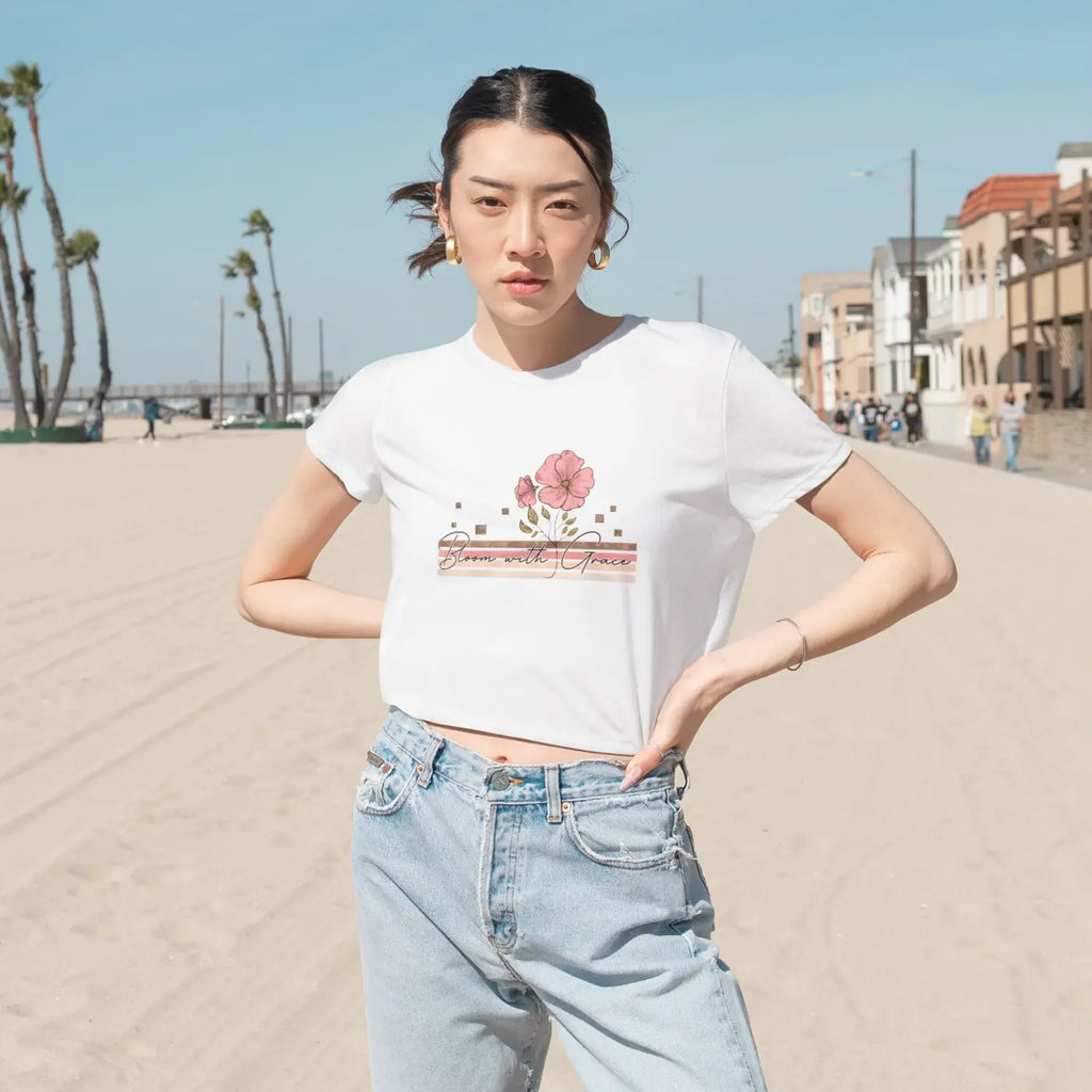 Flowy Cropped Tee - Breezy Comfort and Cool Style - DipaliZ