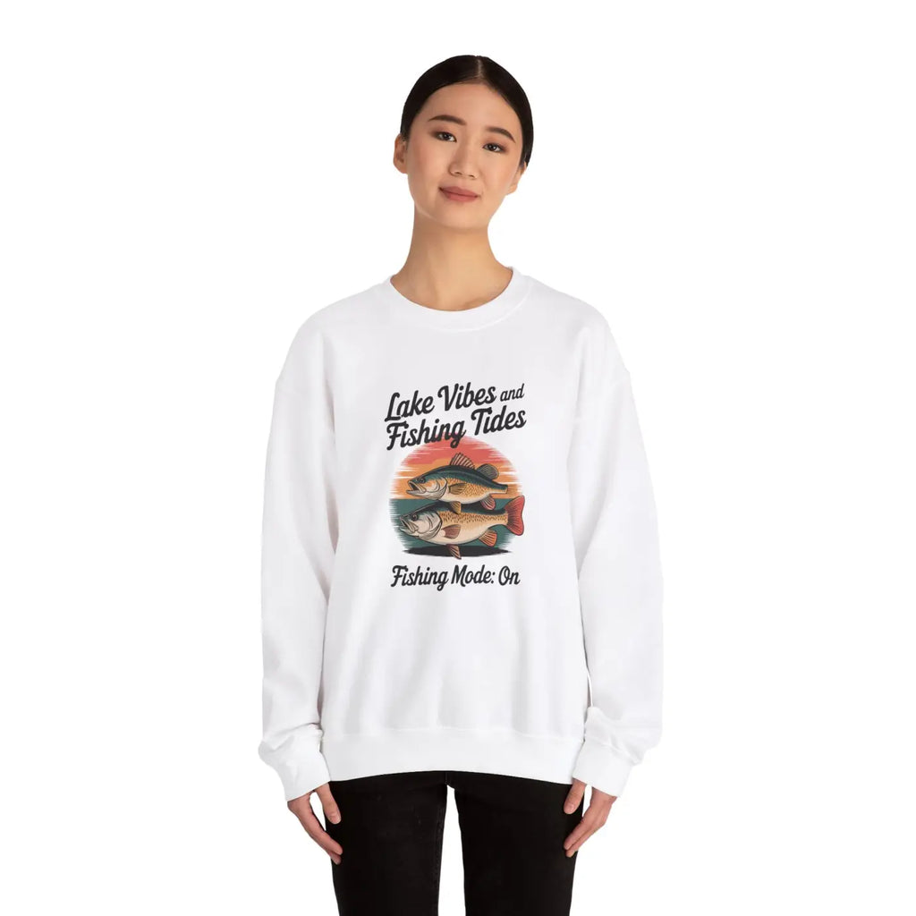 Lake Vibes Heavy Blend Crewneck - Fishing Days Comfort - DipaliZ