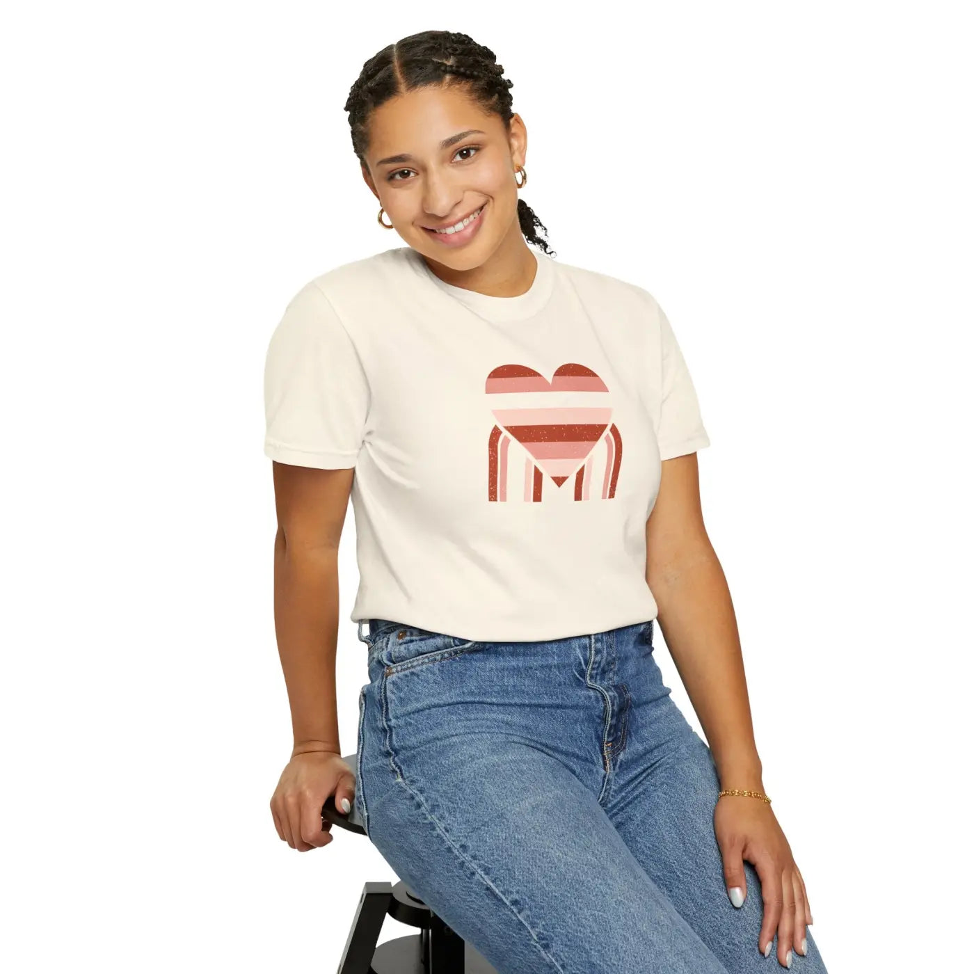 Love Pie Graphic Tee - Vintage Retro Heart Design - DipaliZ