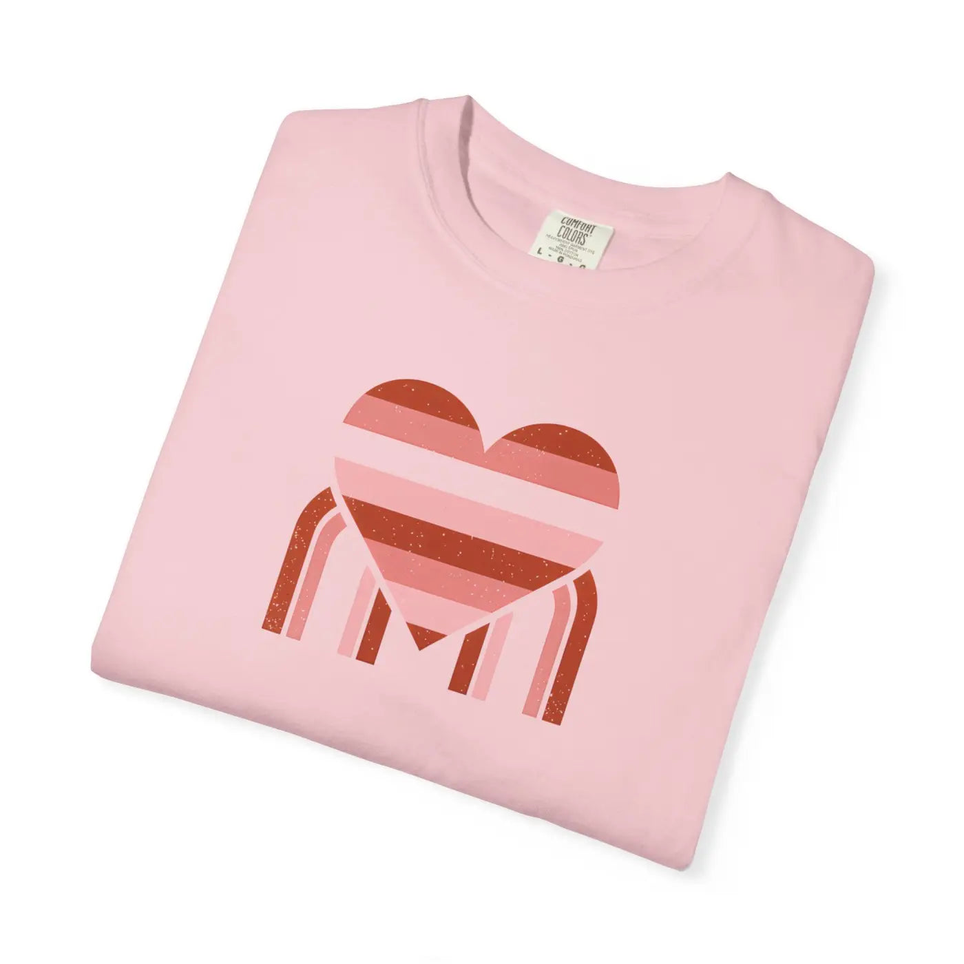Love Pie Graphic Tee - Vintage Retro Heart Design - DipaliZ