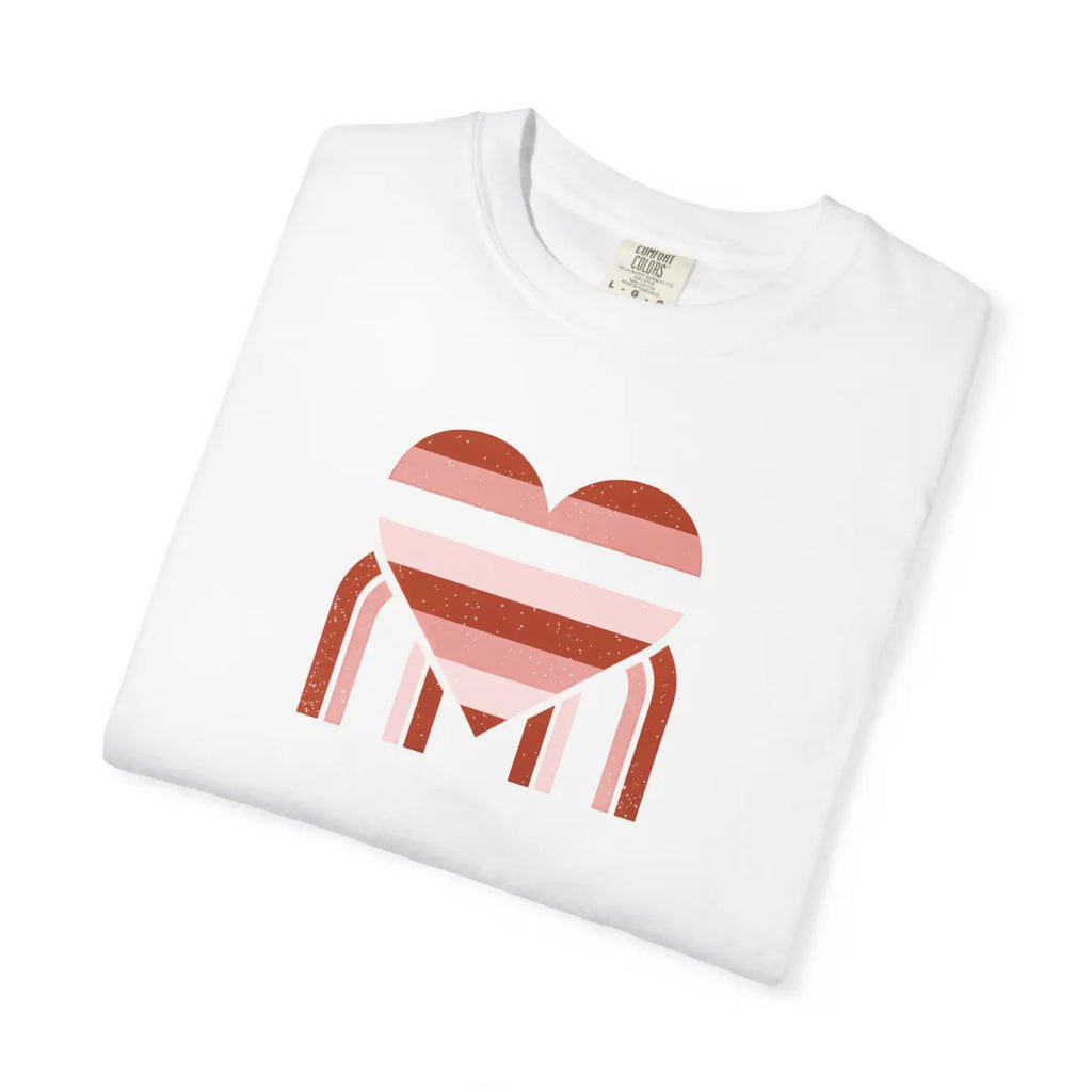Love Pie Graphic Tee - Vintage Retro Heart Design - DipaliZ