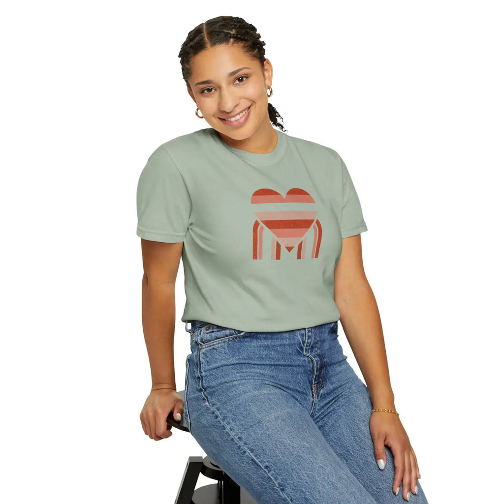 Love Pie Graphic Tee - Vintage Retro Heart Design - DipaliZ