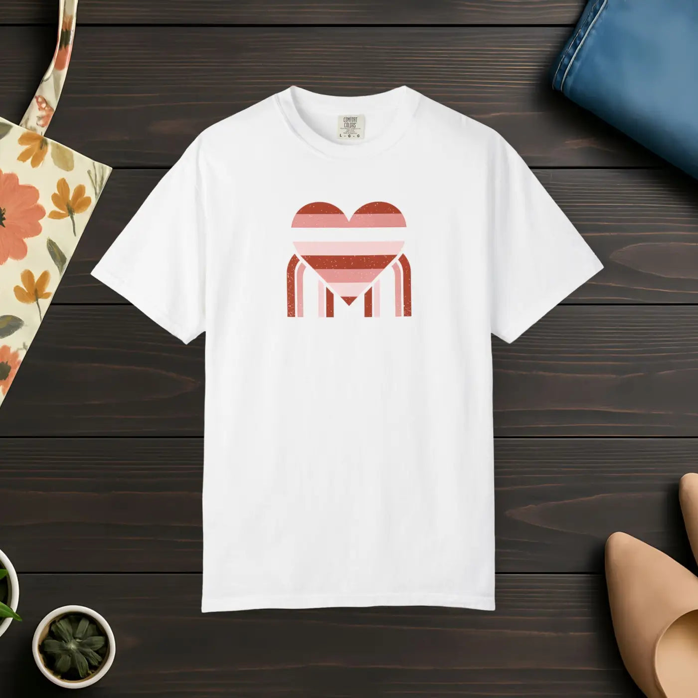Love Pie Graphic Tee - Vintage Retro Heart Design - DipaliZ