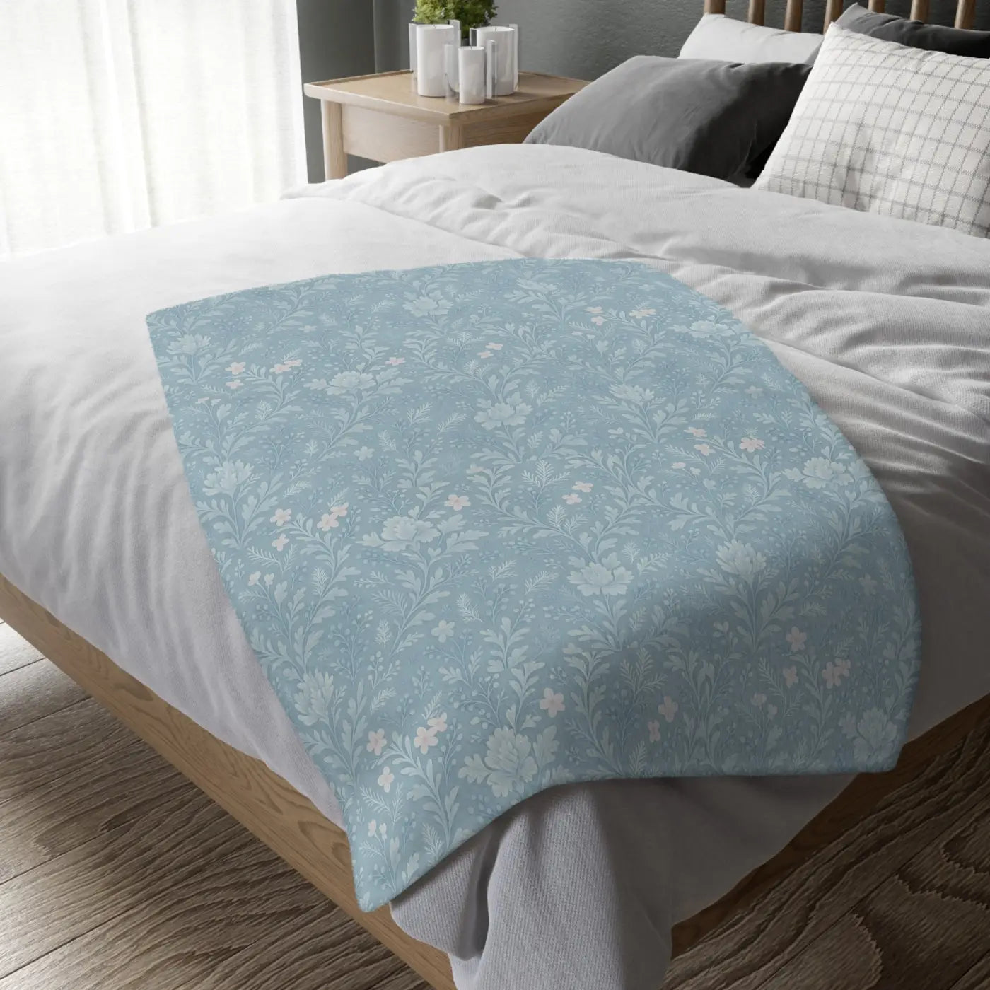 Velveteen Microfiber Blanket - Cozy Floral Design - DipaliZ