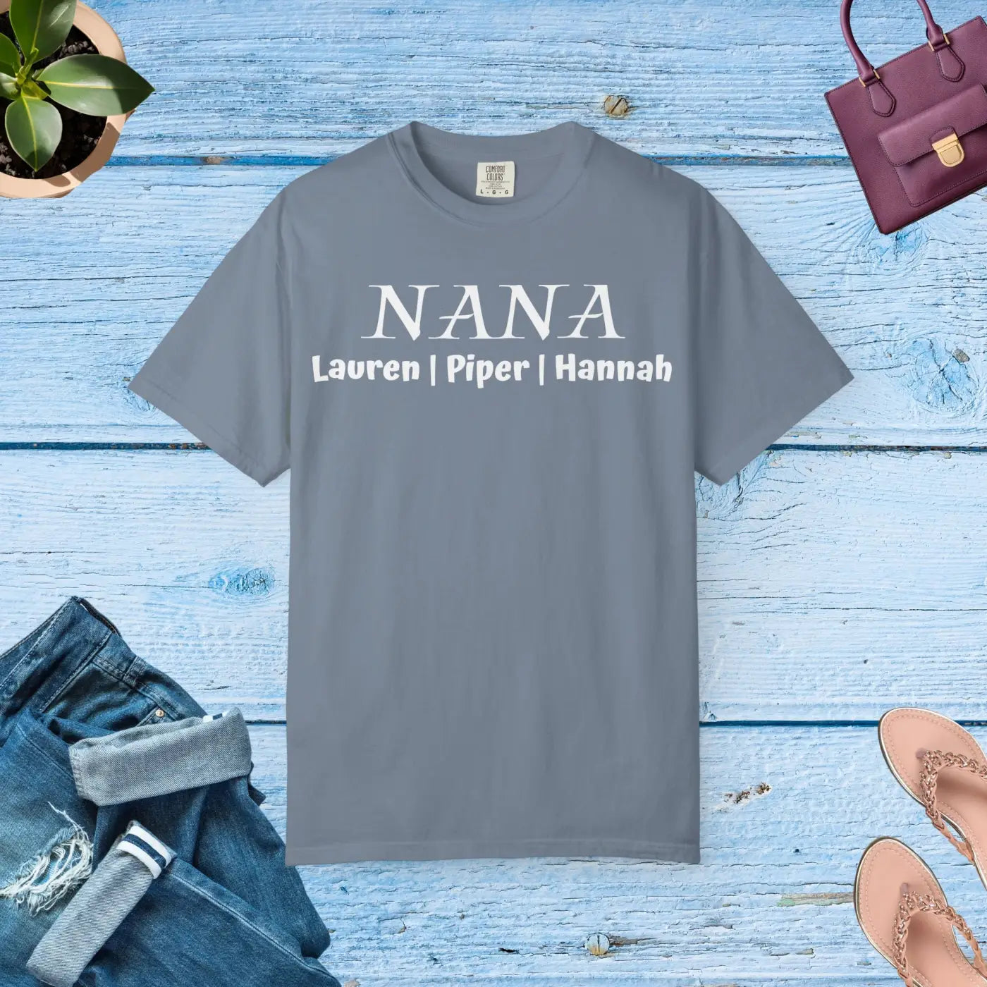 Nana Personalized Custom Names Grandma Gift T-Shirt - DipaliZ