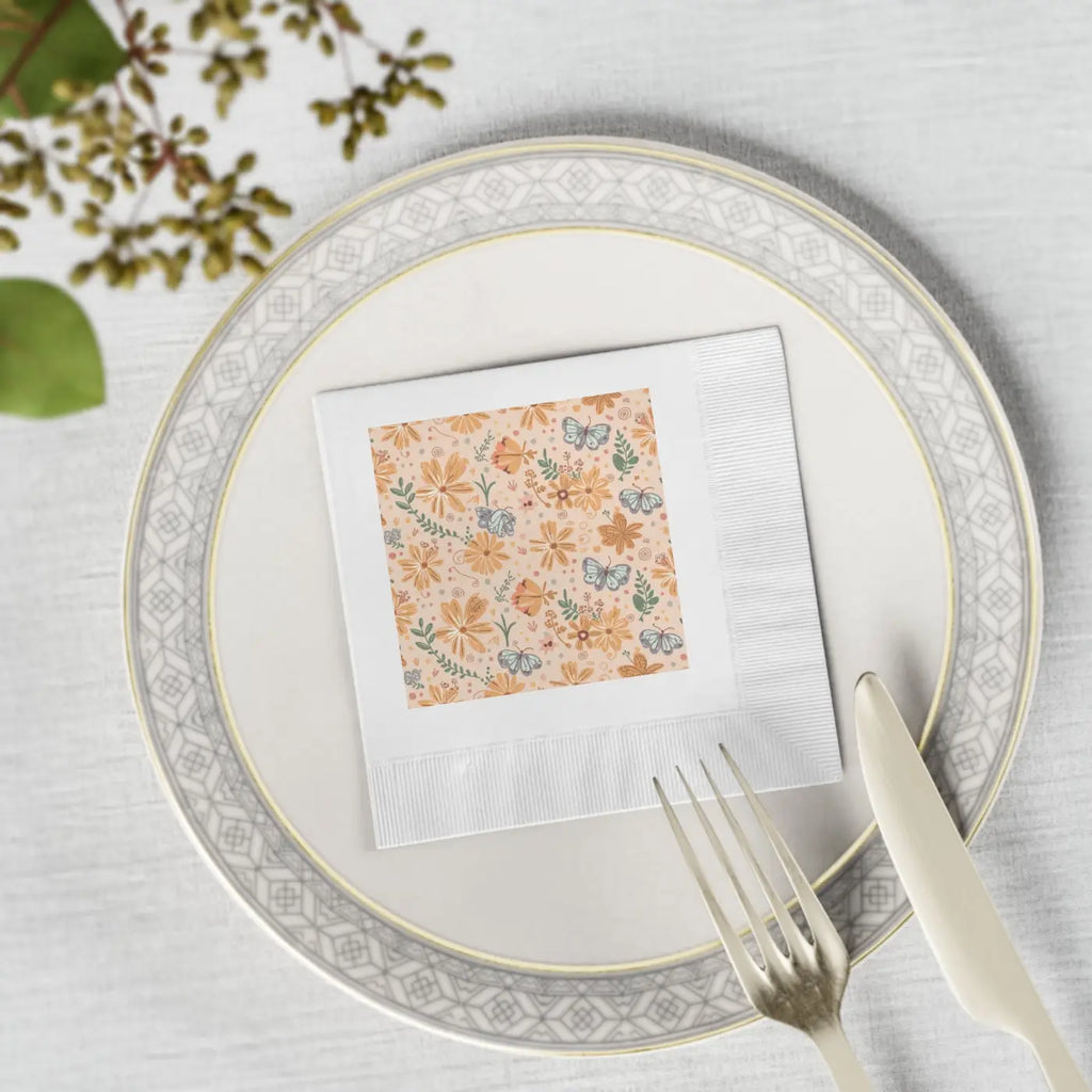 Coin-Edged White Paper Napkins - Elegant Dining - DipaliZ