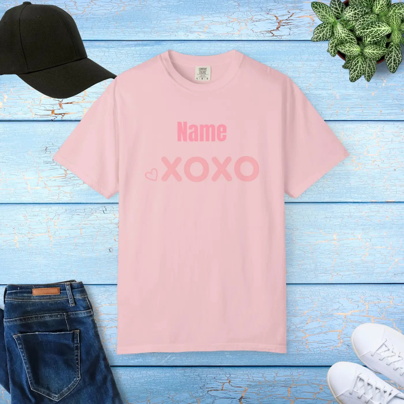 Personalized XOXO Tee - Custom Valentine Shirt - DipaliZ
