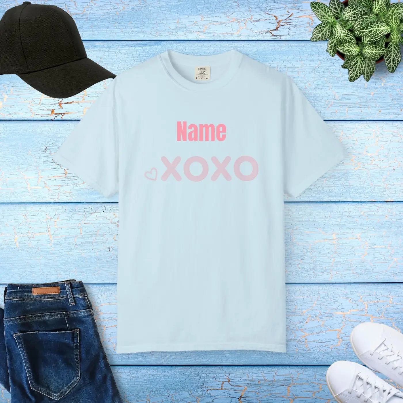 Personalized XOXO Tee - Custom Valentine Shirt - DipaliZ