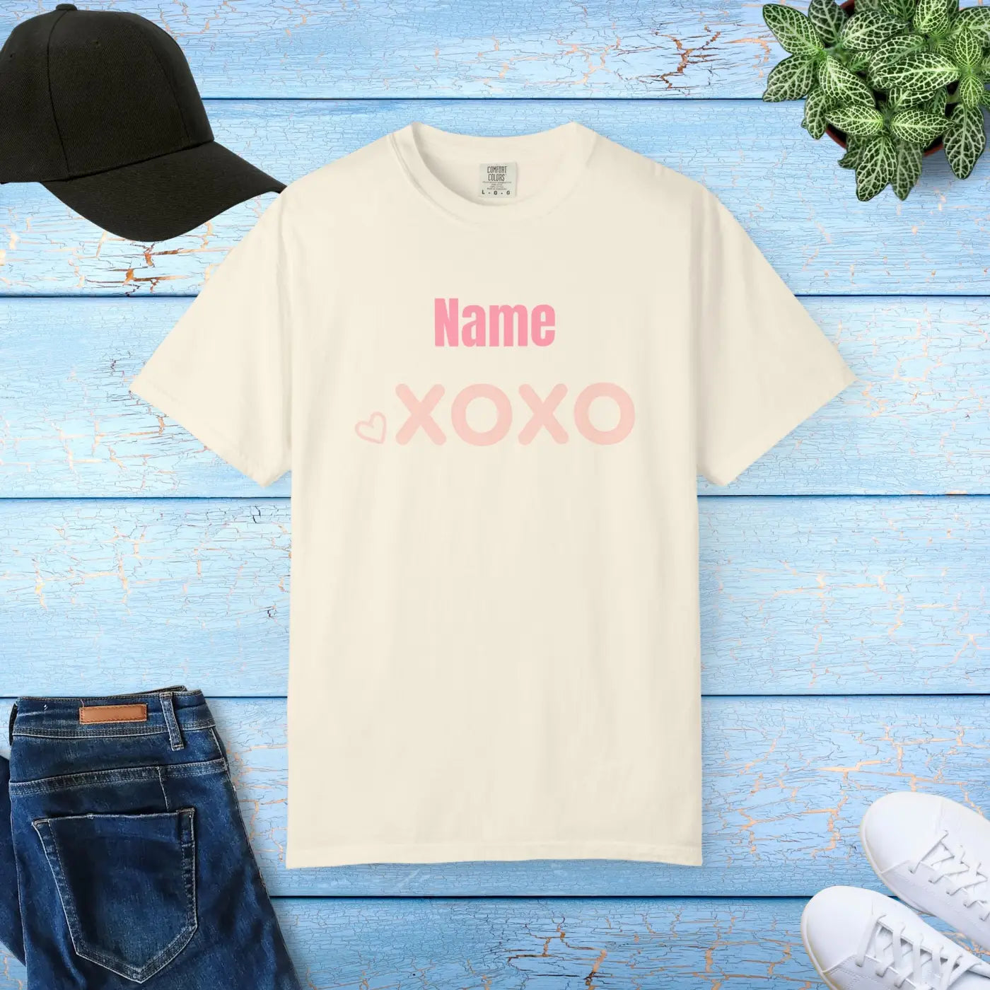 Personalized XOXO Tee - Custom Valentine Shirt - DipaliZ