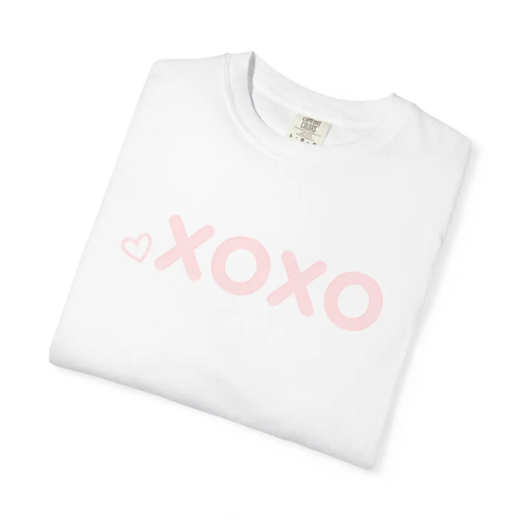 XOXO Floral Tee - Pink Valentine Day Graphic - DipaliZ