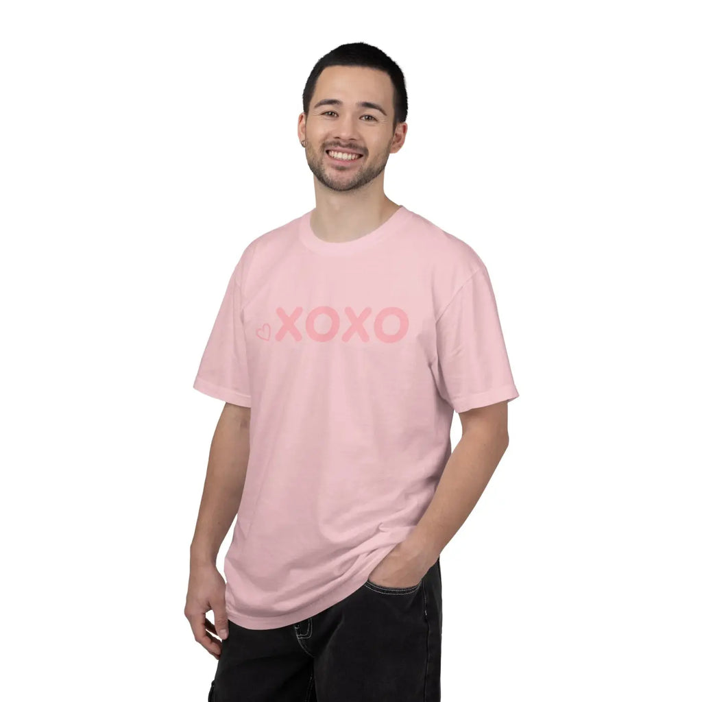 XOXO Floral Tee - Pink Valentine Day Graphic - DipaliZ
